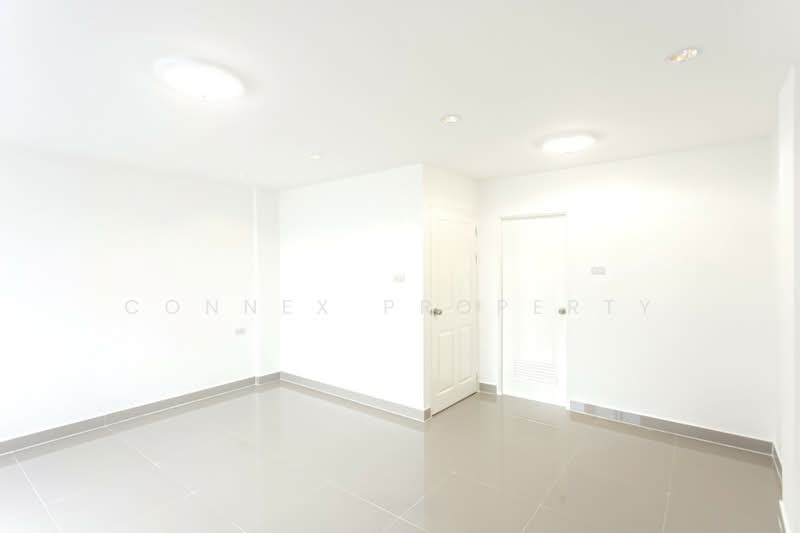 Townhouse/Townhome Sam Saen Nok, Bangkok, , Samsen Nok, Huai Khwang, Bangkok, 4 Bedrooms, 350 sqm, Townhouse For Sale, by Connex Property, 500400151 - DDproperty.com