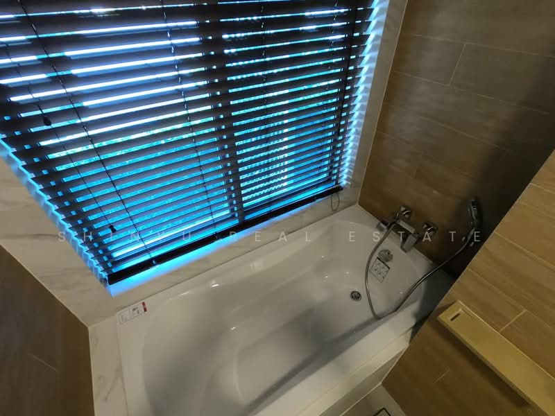 Taka Haus, Bangkok, 99 Soi Ekamai 10, Khlong Tan Nua, Watthana, Bangkok, 2 Bedrooms, 69 sqm, Condo For Rent, by Shinyu Real Estate, 500400223 - DDproperty.com