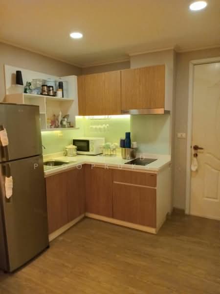The Prague Condominium, Bangkok, 419 Damrong Rak Rd, Khlong Maha Nak, Pom Prap Sattru Phai, Bangkok, 2 Bedrooms, 50 sqm, Condo For Rent, by Somrad Phoopruksachart, 500400234 - DDproperty.com