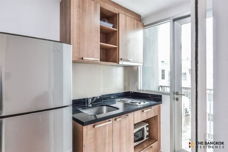HIVE Taksin, Bangkok, 18 1 Soi, Khlong Ton Sai, Khlong San, Bangkok, 2 Bedrooms, 67 sqm, Condo For Rent, by Sarena Choengsamor, 500400245 - DDproperty.com