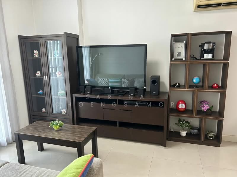The Clover Thonglor Residence, Bangkok, Soi Sukhumvit 55, Khlong Tan Nua, Watthana, Bangkok, 1 Bedroom, 50 sqm, Condo For Rent, by Sarena Choengsamor, 500400282 - DDproperty.com