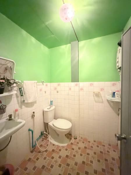 ทาวน์เฮ้าส์ศรีราชา ชลบุรี, Chon Buri (Pattaya), Thung Suk La, Si Racha, Chon Buri (Pattaya), 2 Bedrooms, 100 sqm, Townhouse For Sale, by The Best Property เม, 500400330 - DDproperty.com
