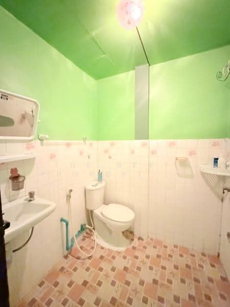 ทาวน์เฮ้าส์ศรีราชา ชลบุรี, Chon Buri (Pattaya), Thung Suk La, Si Racha, Chon Buri (Pattaya), 2 Bedrooms, 100 sqm, Townhouse For Sale, by The Best Property เม, 500400330 - DDproperty.com