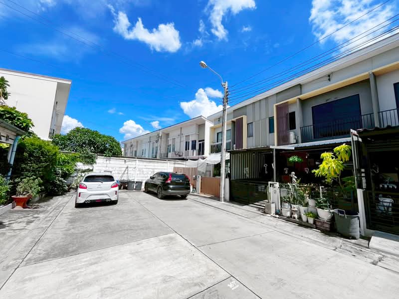 The Connect Don Mueang-Thoet Rachan, Bangkok, Thoet Rachan Road, Si Khan, Don Mueang, Bangkok, 3 Bedrooms, 73 sqm, Townhouse For Sale, by Suradej Arunsurosn, 500400387 - DDproperty.com
