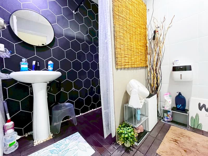 The Connect Don Mueang-Thoet Rachan, Bangkok, Thoet Rachan Road, Si Khan, Don Mueang, Bangkok, 3 Bedrooms, 73 sqm, Townhouse For Sale, by Suradej Arunsurosn, 500400387 - DDproperty.com