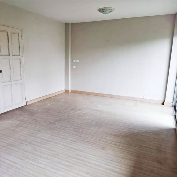 Muban Senavamin Soi Nawamin 45, Bangkok, Soi Nawamin 45, Nawamin Road, Khlong Chan, Bang Kapi, Bangkok, 4 Bedrooms, 160 sqm, Townhouse For Sale, by AJHOMECENTER - คุณนัท, 500400394 - DDproperty.com
