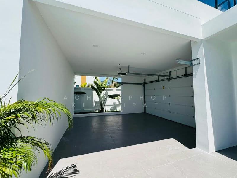 Palm Lakeside Villas, Chon Buri (Pattaya), Poong, Bang Lamung (Pattaya), Chon Buri (Pattaya), 4 Bedrooms, 300 sqm, Villa For Sale, by Achitaphop Klinpipat, 500400424 - DDproperty.com
