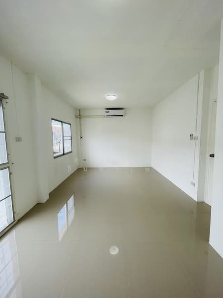 The Plus Sriracha - Raikluy, Chon Buri (Pattaya), Surasak, Si Racha, Chon Buri (Pattaya), 3 Bedrooms, 100 sqm, Townhouse For Sale, by ลุลิตตา อินทร์โพ, 500400446 - DDproperty.com