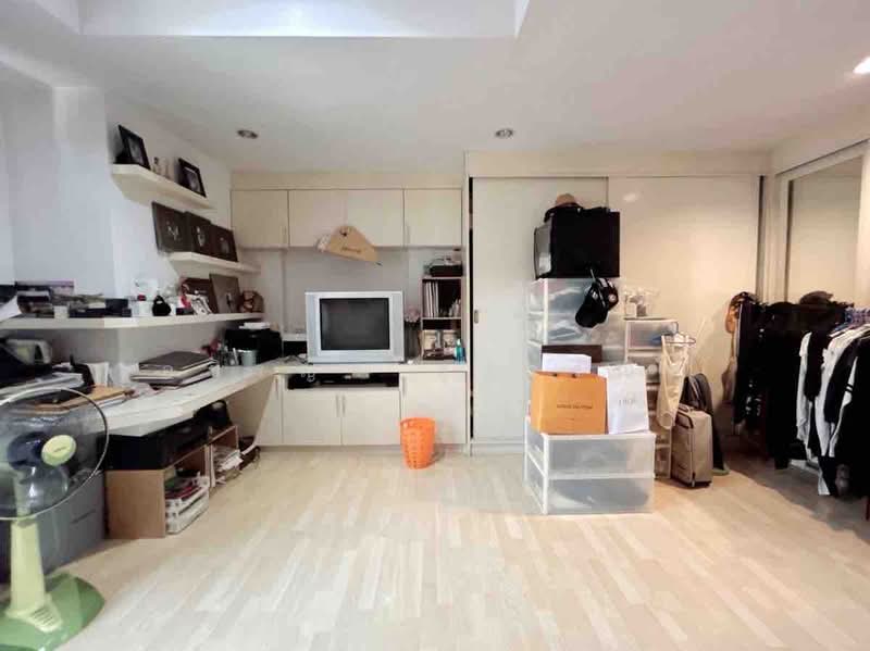 Areeya Mova Kaset-Nawamintr, Bangkok, Soi Moobaan Areeya Mowa, Chorake Bua, Lat Phrao, Bangkok, 3 Bedrooms, 170 sqm, Townhouse For Sale, by Ashiraya Suwannin, 500400516 - DDproperty.com