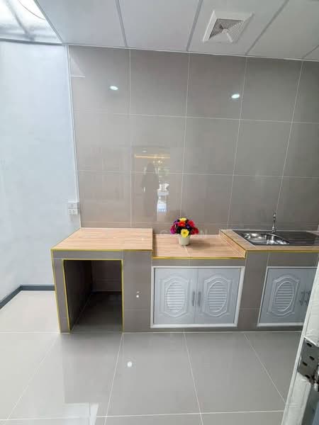 Suetrong Cozy Bangbuathong-340, Nonthaburi, Lahan, Bang Bua Thong, Nonthaburi, 2 Bedrooms, 92 sqm, Townhouse For Sale, by NR AGENT, 500400565 - DDproperty.com