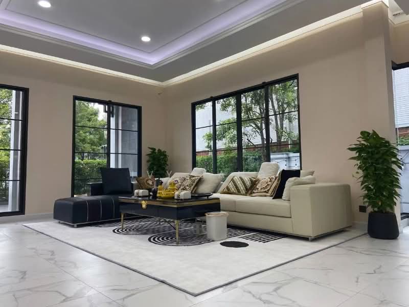 Grand Bangkok Boulevard Sukhumvit-Srinakarin, Samut Prakan, Soi Bearing 31/1, Samrong Nua, Muang Samut Prakarn, Samut Prakan, 5 Bedrooms, 531 sqm, Single Detached House For Sale, by Ivy Jang, 500400599 - DDproperty.com