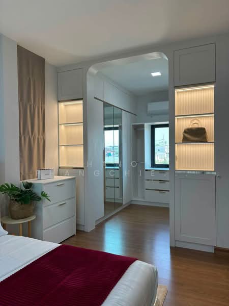 Grande Pleno Phahol-Vibhavadi, Pathum Thani, Klong 1 Klongluang, Khlong Nung, Khlong Luang, Pathum Thani, 3 Bedrooms, 190 sqm, Townhouse For Rent, by Chanon Phangchienghien, 500400654 - DDproperty.com
