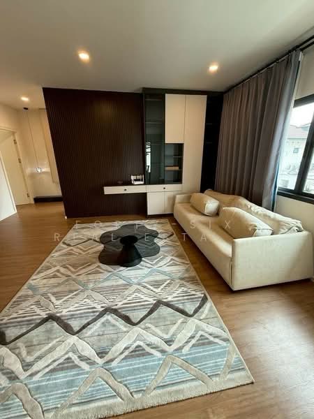 Lake Serene Rama II (Phase 4), Samut Sakhon, Rama ll Road, Bang Nam Chut, Muang Samut Sakhon, Samut Sakhon, 5 Bedrooms, 300 sqm, Townhouse For Sale, by Forty-Six Real Estate Group, 500400668 - DDproperty.com