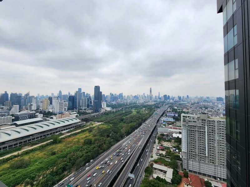Life Asoke Hype, Bangkok, 339 Chaturathit Rd, Makkasan, Ratchathewi, Bangkok, 1 Bedroom, 32 sqm, Condo For Rent, by Chanon Phangchienghien, 500400692 - DDproperty.com