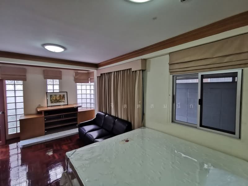 4 Bedrooms Detached house partly furnished around Ari-Rama 6 road, Bangkok, พหลโยธิน, Samsen Nai, Phaya Thai, Bangkok, 4 Bedrooms, 200 sqm, Single Detached House For Rent, by ปรีชา จิตต์สมนึก, 500400710 - DDproperty.com