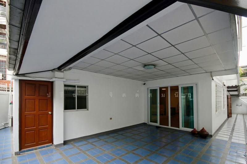 4 Bedrooms Detached house partly furnished around Ari-Rama 6 road, Bangkok, พหลโยธิน, Samsen Nai, Phaya Thai, Bangkok, 4 Bedrooms, 200 sqm, Single Detached House For Rent, by ปรีชา จิตต์สมนึก, 500400710 - DDproperty.com