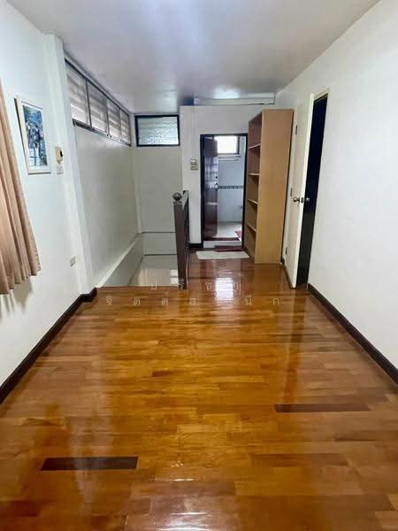 4 Bedrooms Detached house partly furnished around Ari-Rama 6 road, Bangkok, พหลโยธิน, Samsen Nai, Phaya Thai, Bangkok, 4 Bedrooms, 200 sqm, Single Detached House For Rent, by ปรีชา จิตต์สมนึก, 500400710 - DDproperty.com