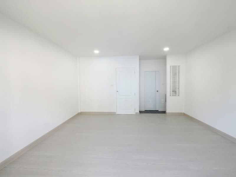 ขายราคาพิเศษ ทาวน์เฮ้าส์ 3.5 ชั้น ม.สรานนท์ ขนาด 18 ตร.ว. 4 ห้องนอน 3 ห้องน้ำ บ้านสวยมาก ฟังชั่นบ้าน, นนทบุรี, ติวานนท์-ปากเกร็ด, ปากเกร็ด, นนทบุรี, 180 ตร.ม., ทาวน์เฮ้าส์ ขาย, โดย วิภา รุ่งธุระ, 500400716 - DDproperty.com