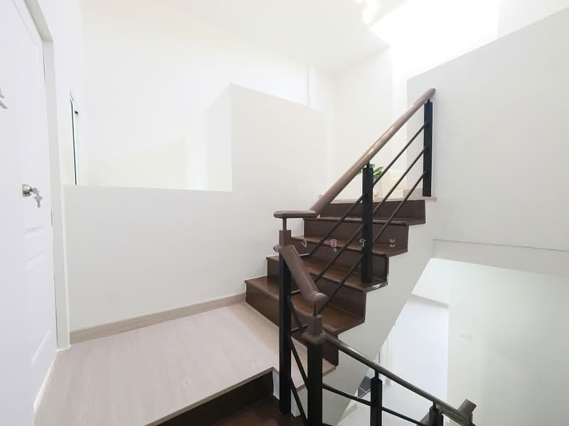 ขายราคาพิเศษ ทาวน์เฮ้าส์ 3.5 ชั้น ม.สรานนท์ ขนาด 18 ตร.ว. 4 ห้องนอน 3 ห้องน้ำ บ้านสวยมาก ฟังชั่นบ้าน, นนทบุรี, ติวานนท์-ปากเกร็ด, ปากเกร็ด, นนทบุรี, 180 ตร.ม., ทาวน์เฮ้าส์ ขาย, โดย วิภา รุ่งธุระ, 500400716 - DDproperty.com