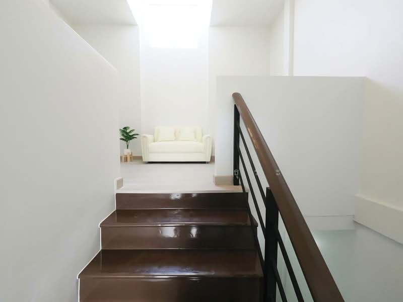 ขายราคาพิเศษ ทาวน์เฮ้าส์ 3.5 ชั้น ม.สรานนท์ ขนาด 18 ตร.ว. 4 ห้องนอน 3 ห้องน้ำ บ้านสวยมาก ฟังชั่นบ้าน, Nonthaburi, ติวานนท์-ปากเกร็ด, Pak Kret, Nonthaburi, 4 Bedrooms, 180 sqm, Townhouse For Sale, by wipa รุ่งธุระ, 500400716 - DDproperty.com