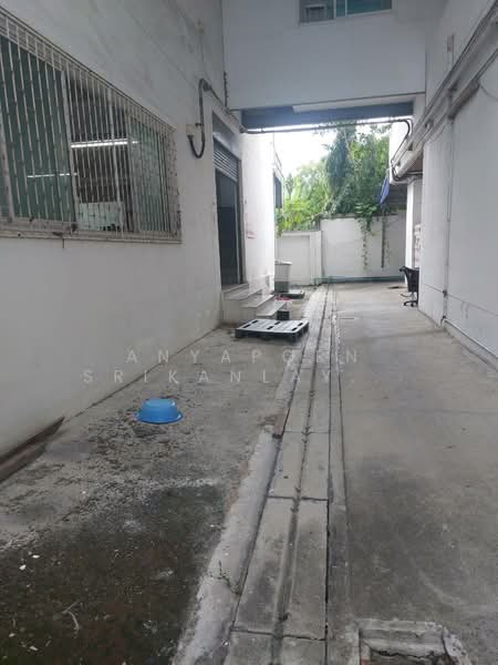 สุขาภิบาล 5, กรุงเทพ, สุขาภิบาล 5, ท่าแร้ง, บางเขน, กรุงเทพ, 1,800 ตร.ม., ตึกแถว-อาคารพาณิชย์ ให้เช่า, โดย Anyaporn Srikanlayanabut, 500400737 - DDproperty.com
