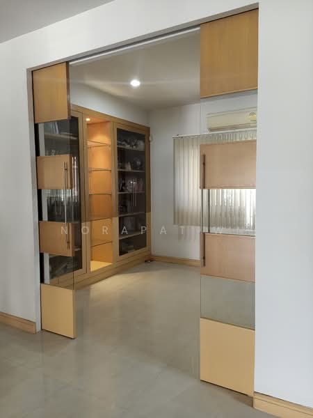 Chonlada Bangbuathong, Nonthaburi, Bang Kruai - Sai Noi Road, Bang Bua Thong, Nonthaburi, 5 Bedrooms, 330 sqm, Single Detached House For Sale, by Norapat Wn, 500400746 - DDproperty.com