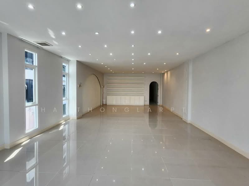 Office for Rent, Ladprao Wanghin, 320 sq.m, Bangkok, Lat Phrao, Bangkok, , 320 sqm, Office Space For Rent, by Tida phanthonglarptawee, 500400750 - DDproperty.com