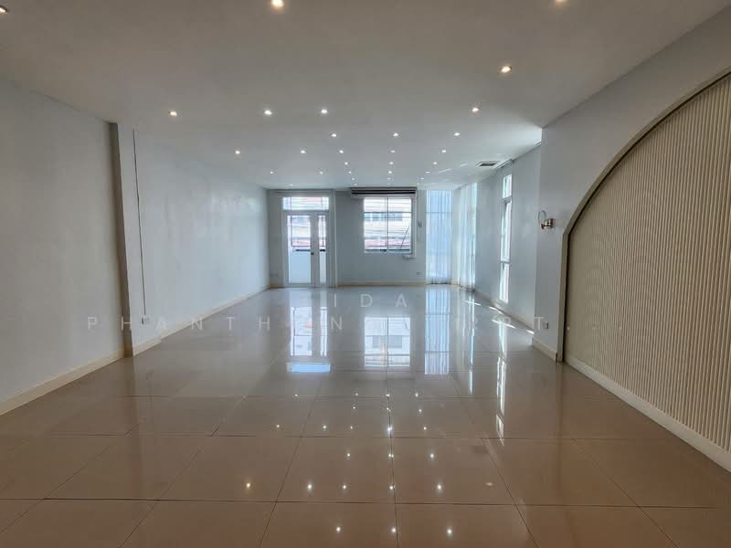 Office for Rent, Ladprao Wanghin, 320 sq.m, Bangkok, Lat Phrao, Bangkok, , 320 sqm, Office Space For Rent, by Tida phanthonglarptawee, 500400750 - DDproperty.com