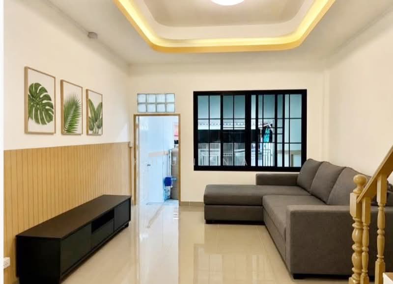 Sirinthep Village 9, Bangkok, Rat Phatthana Road, Saphan Sung, Bangkok, 4 Bedrooms, 180 sqm, Townhouse For Sale, by Khun Na, 500400767 - DDproperty.com
