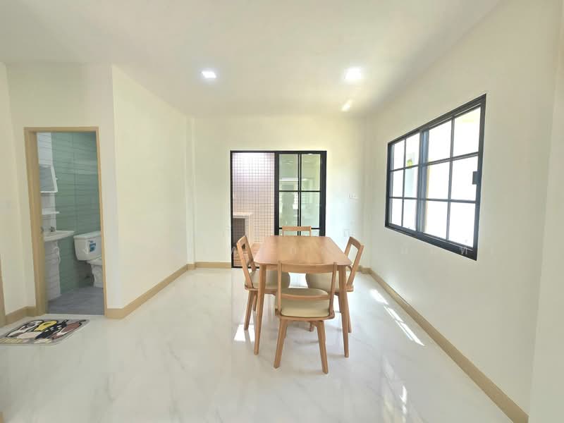 K.C. Garden Home, Bangkok, Nimit Mai Road, Sam Wa Tawan Ok, Khlong Sam Wa, Bangkok, 4 Bedrooms, 200 sqm, Single Detached House For Sale, by นภัสศรณ์ วงศ์สินไทยกร (นันท์), 500400772 - DDproperty.com