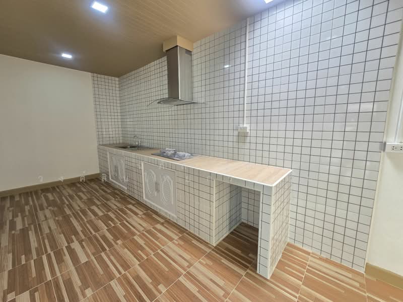 K.C. Garden Home, Bangkok, Nimit Mai Road, Sam Wa Tawan Ok, Khlong Sam Wa, Bangkok, 4 Bedrooms, 200 sqm, Single Detached House For Sale, by นภัสศรณ์ วงศ์สินไทยกร (นันท์), 500400772 - DDproperty.com