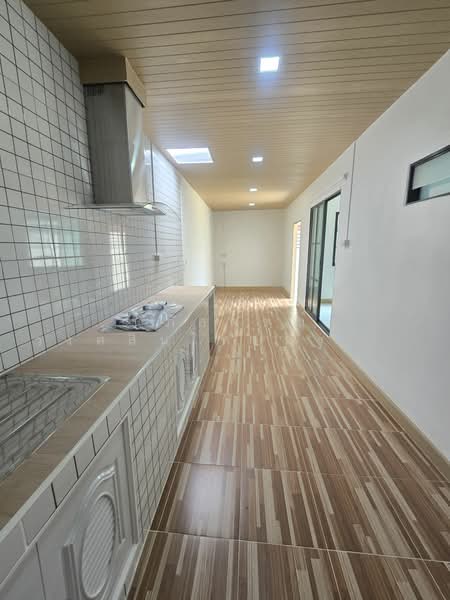 K.C. Garden Home, Bangkok, Nimit Mai Road, Sam Wa Tawan Ok, Khlong Sam Wa, Bangkok, 4 Bedrooms, 200 sqm, Single Detached House For Sale, by นภัสศรณ์ วงศ์สินไทยกร (นันท์), 500400772 - DDproperty.com