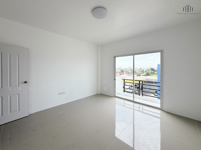 For Rent — Commercial Building fronting Bang Si Mueang Road! 3.5, Nonthaburi, Bang Krang, Muang Nonthaburi, Nonthaburi, 4 Bedrooms, 380 sqm, Townhouse For Rent, by หาตึกทำการค้า เส้นนี้หลุดมาตึกเดียว! ปล่อยเช่า! อาคารพาณิชย์ติดถนน บางศรีเมือง, 500400782 - DDproperty.com