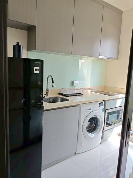 Rhythm Sukhumvit 36-38, Bangkok, 55 Soi Sukhumvit 36, Sukhumvit Road, Phra Kanong, Khlong Toei, Bangkok, 1 Bedroom, 34 sqm, Condo For Rent, by รัชกานต์ อัจฉริยะโพธา, 500400819 - DDproperty.com