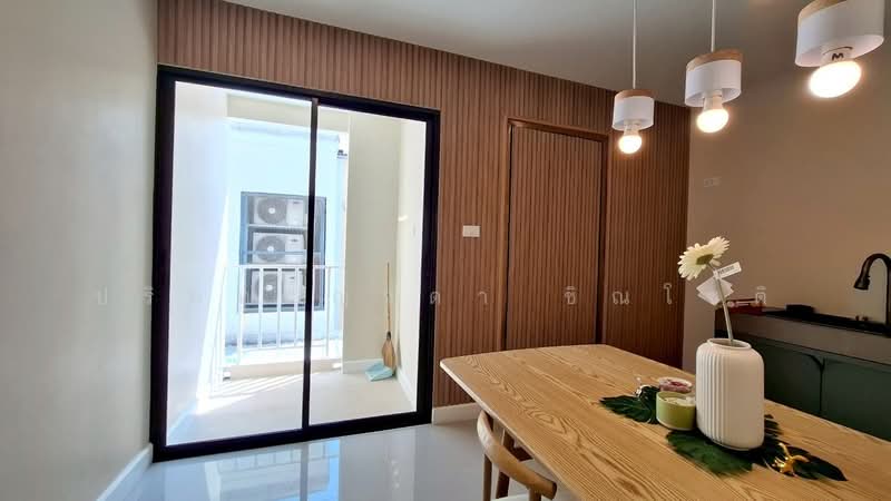 Townhouse จรัญสนิทวงศ์ 90, กรุงเทพ, บางอ้อ, บางพลัด, กรุงเทพ, 169 ตร.ม., ทาวน์เฮ้าส์ ให้เช่า, โดย ปรินทร์ญาดา ชิณโชติ, 500400848 - DDproperty.com