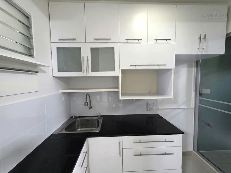 Lumpini Condo Town Bodindecha Ramkhamhaeng, Bangkok, Soi Ramkhamhaeng 43/1, Phlapphla, Wang Thonglang, Bangkok, 1 Bedroom, 28 sqm, Condo For Sale, by วิฑูรย์ รีวราบัณฑิต, 500400862 - DDproperty.com