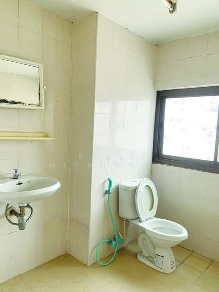 5.5-Storey Commercial Building for Rent – Charoen Krung, BTS Saphan Taksin, Sathorn, Bangkok, Silom, Bang Rak, Bangkok, , 213 sqm, Shophouse For Rent, by Pudis Chitrungsakorn, 500400888 - DDproperty.com