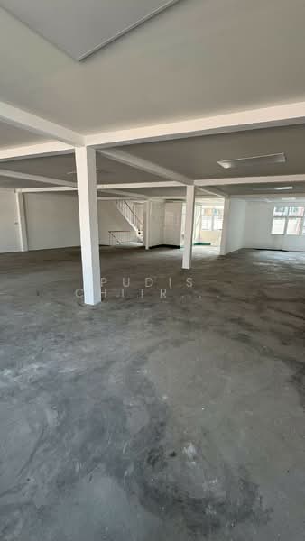 Commercial Building for Rent – Charoen Krung near Saphan Taksin BTS Station, Bangkok, Yan Nawa, Sathon, Bangkok, , 960 sqm, Shophouse For Rent, by Pudis Chitrungsakorn, 500400894 - DDproperty.com