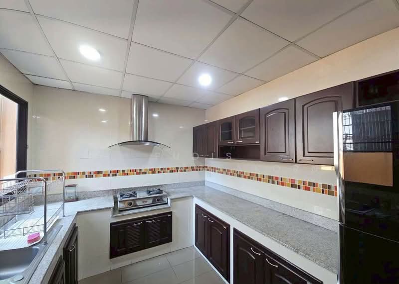 Townhome for Rent – Sathorn / Naradhiwas Rajanagarindra, Bangkok, Yan Nawa, Sathon, Bangkok, 4 Bedrooms, 350 sqm, Townhouse For Rent, by Pudis Chitrungsakorn, 500400896 - DDproperty.com