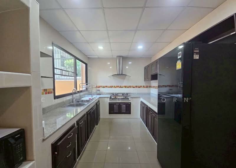 Townhome for Rent – Sathorn / Naradhiwas Rajanagarindra, Bangkok, Yan Nawa, Sathon, Bangkok, 4 Bedrooms, 350 sqm, Townhouse For Rent, by Pudis Chitrungsakorn, 500400896 - DDproperty.com