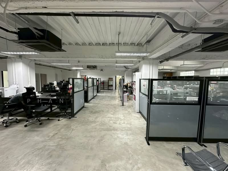 For Sale: Office and Warehouse in Srinakarin, 4,200 sq.m, Bangkok, Nong Bon, Prawet, Bangkok, , 4,200 sqm, Office Space For Sale, by Tida phanthonglarptawee, 500400902 - DDproperty.com