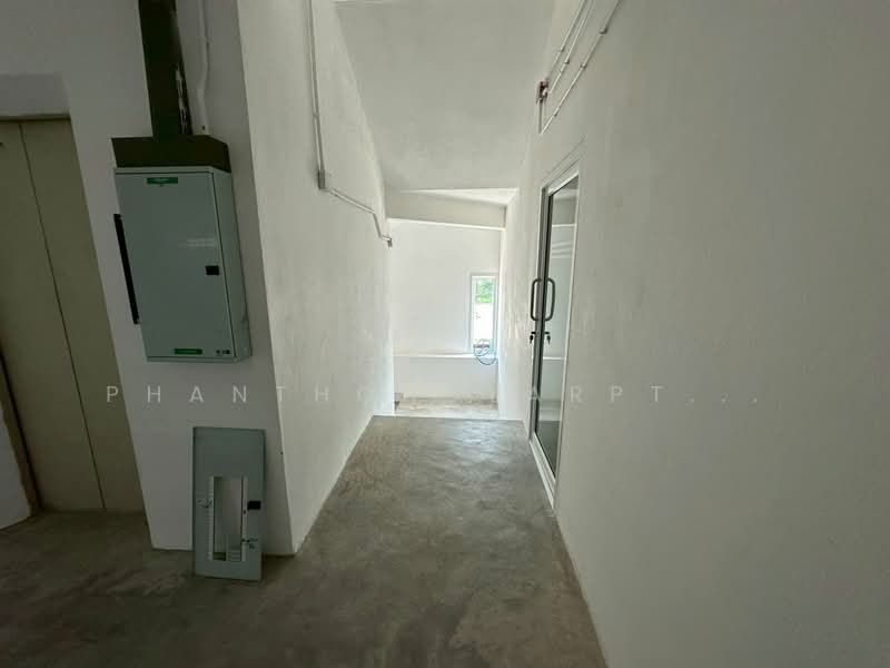 For Sale: Office and Warehouse in Srinakarin, 4,200 sq.m, Bangkok, Nong Bon, Prawet, Bangkok, , 4,200 sqm, Office Space For Sale, by Tida phanthonglarptawee, 500400902 - DDproperty.com
