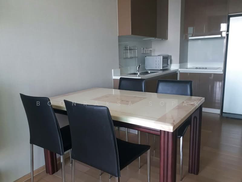 Siri At Sukhumvit, Bangkok, 902 Sukhumvit Road, Phra Kanong, Khlong Toei, Bangkok, 2 Bedrooms, 70 sqm, Condo For Rent, by Boonraksa Sopak, 500401005 - DDproperty.com