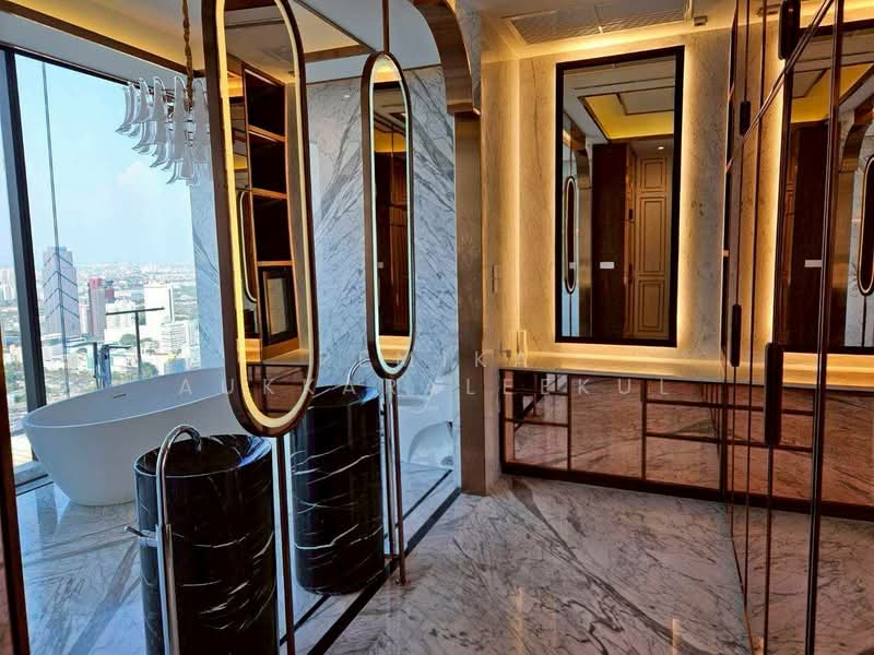 The Esse at Singha Complex, Bangkok, 1788 New Petchaburi Rd, Khlongtoei Nua, Watthana, Bangkok, 3 Bedrooms, 244 sqm, Condo For Sale, by Pemika Aukkaraleekul, 500401083 - DDproperty.com
