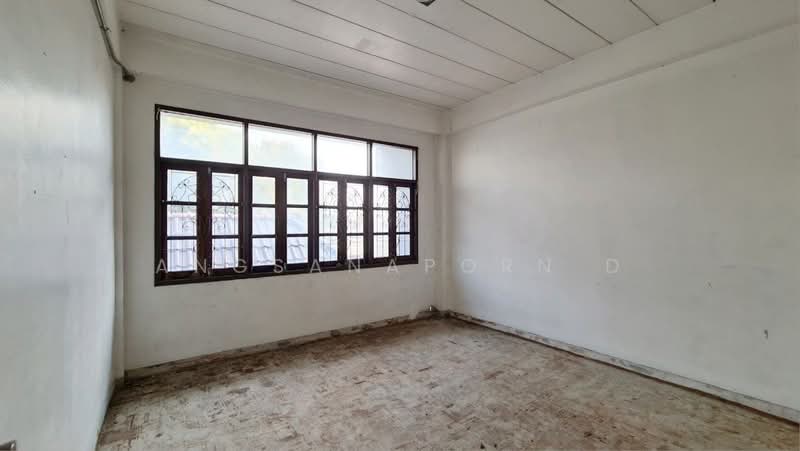 อาคารพาณิชย์ 3 ชั้น ดอนเมือง, Pathum Thani, Lak Hok, Muang Pathum Thani, Pathum Thani, , 300 sqm, Shophouse For Sale, by Angsanaporn D, 500401089 - DDproperty.com
