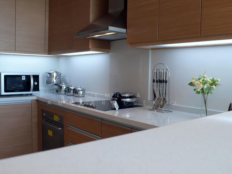 The Emporio Place, Bangkok, 93 Soi Sukhumvit 24, Sukhumvit Road, Khong Tan, Khlong Toei, Bangkok, 2 Bedrooms, 127 sqm, Condo For Sale, by Pemika Aukkaraleekul, 500401119 - DDproperty.com