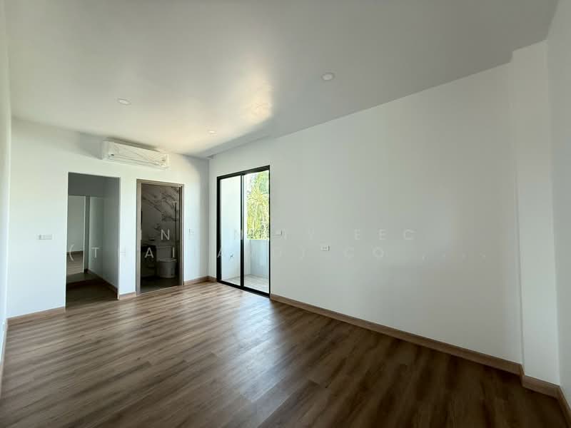 สุรศักดิ์, Chon Buri (Pattaya), Surasak, Si Racha, Chon Buri (Pattaya), 4 Bedrooms, 250 sqm, Single Detached House For Rent, by Infinity EEC (Thailand) Co., Ltd., 500401167 - DDproperty.com