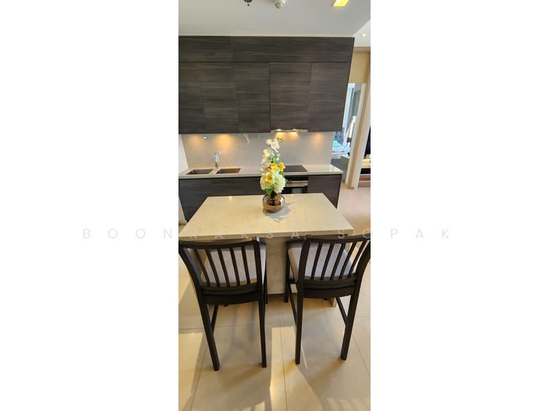 The Esse Asoke, Bangkok, 333 Soi Sukhumvit 21, Sukhumvit Road, Khlongtoei Nua, Watthana, Bangkok, 2 Bedrooms, 74 sqm, Condo For Rent, by Boonraksa Sopak, 500401183 - DDproperty.com