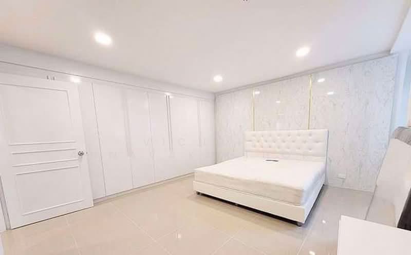 President Park Sukhumvit 24, Bangkok, 99 Sukhumvit 24 Alley, Khlongtoei Nua, Watthana, Bangkok, 3 Bedrooms, 223 sqm, Condo For Rent, by Vichai Annavakulthorn, 500401190 - DDproperty.com