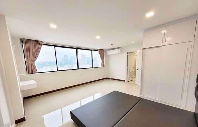 President Park Sukhumvit 24, Bangkok, 99 Sukhumvit 24 Alley, Khlongtoei Nua, Watthana, Bangkok, 3 Bedrooms, 223 sqm, Condo For Rent, by Vichai Annavakulthorn, 500401190 - DDproperty.com